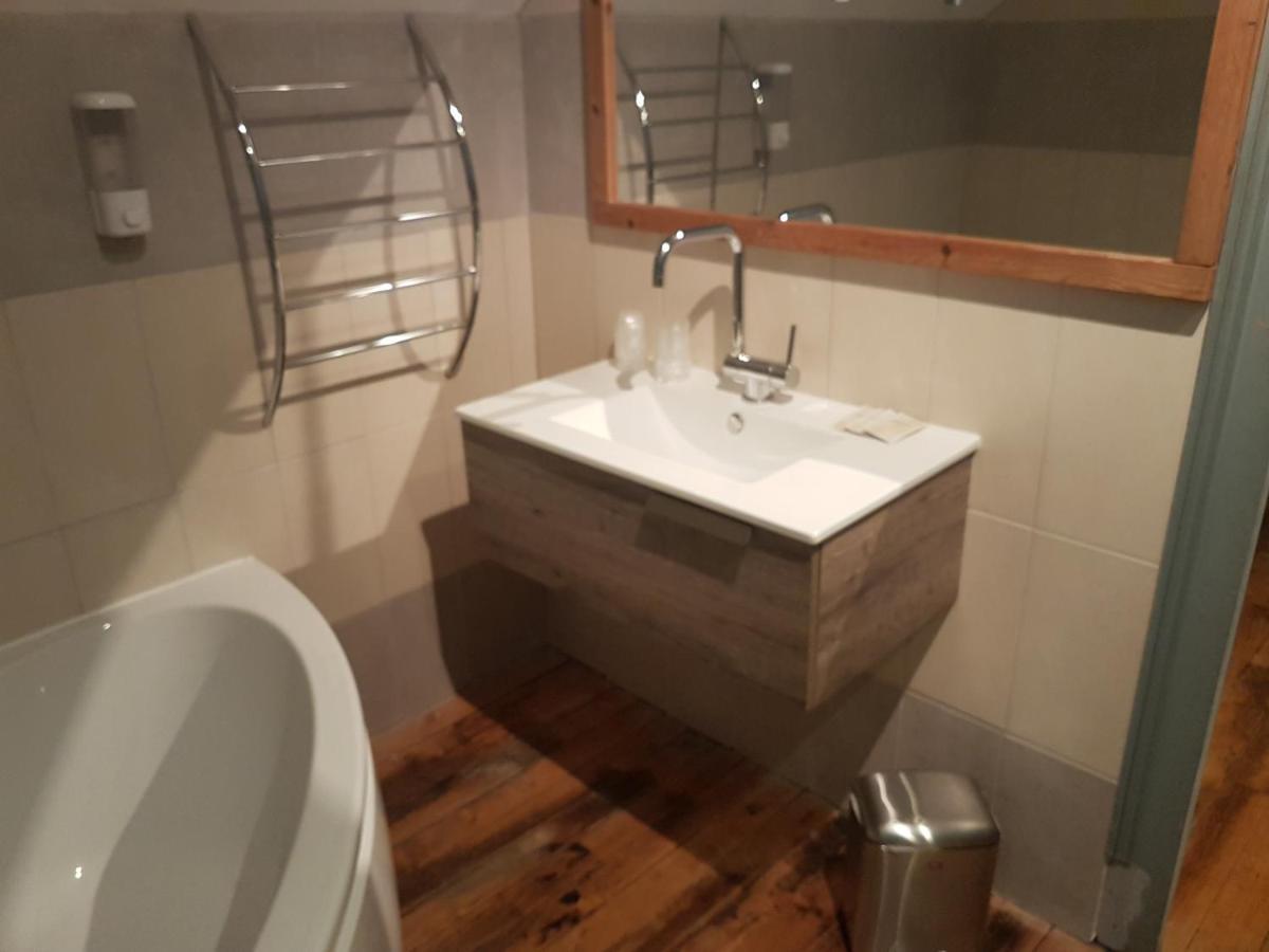 Bed and Breakfast Le Betrot Estissac Esterno foto