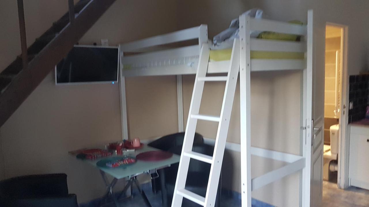Bed and Breakfast Le Betrot Estissac Esterno foto
