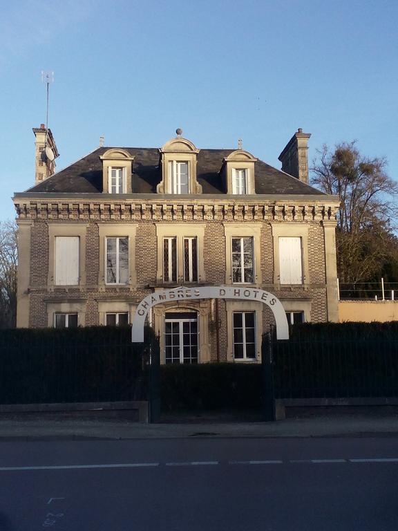 Bed and Breakfast Le Betrot Estissac Esterno foto